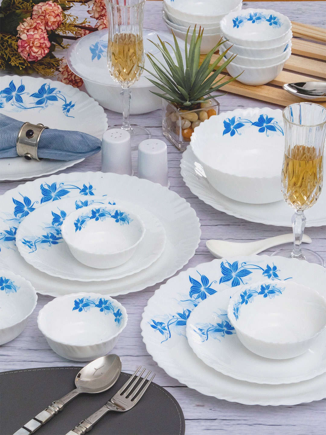 

Cello White & Blue 31 Pieces Floral Printed Opalware Glossy Dinner Set