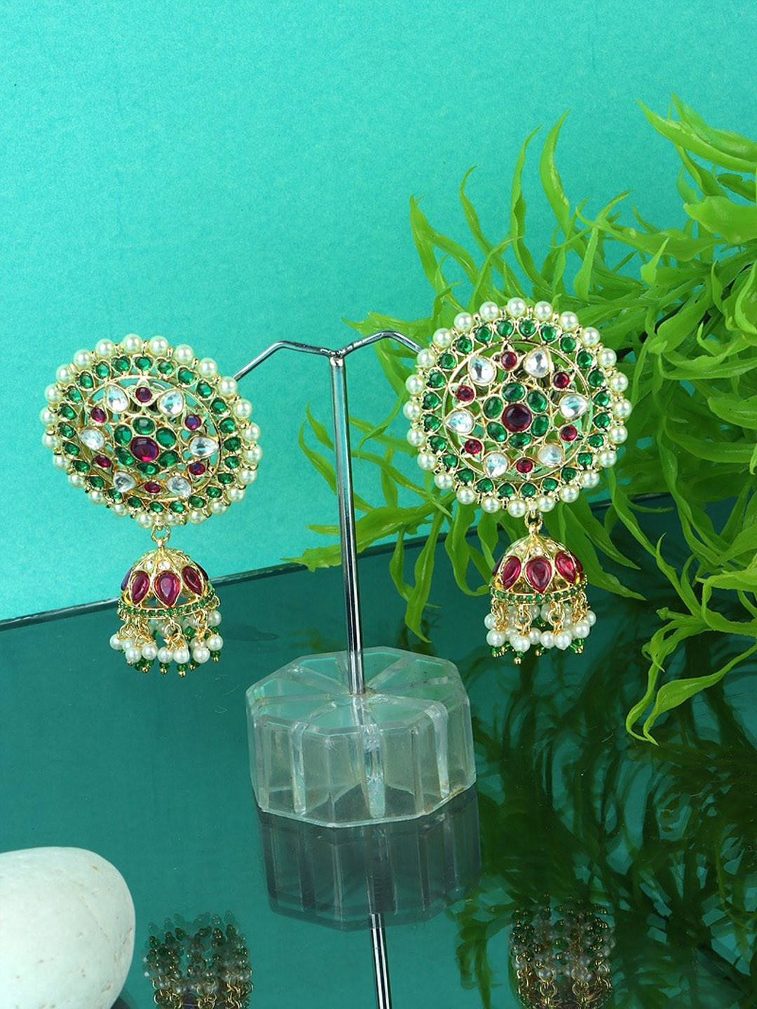 

AURAA TRENDS 22KT Gold Plated Kundan Contemporary Jhumkas Earrings, Green