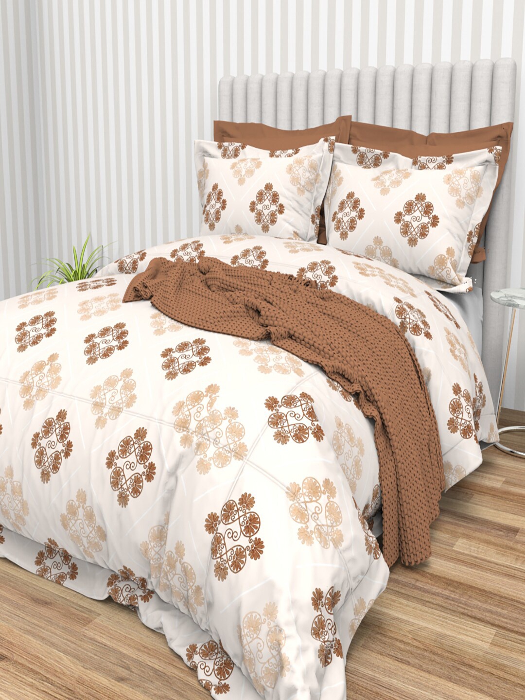 

THE WHITE MOSS Tiffany White & Brown Floral 220 TC Pure Cotton King Bedsheet with 2 Pillow Covers
