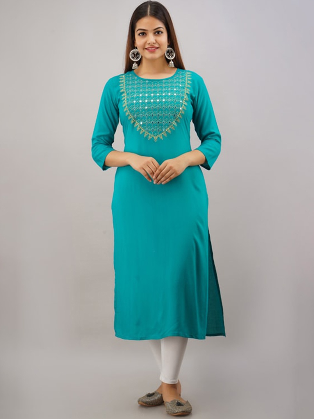 

GULMOHAR JAIPUR Women Mirror Work Straight Kurta, Green