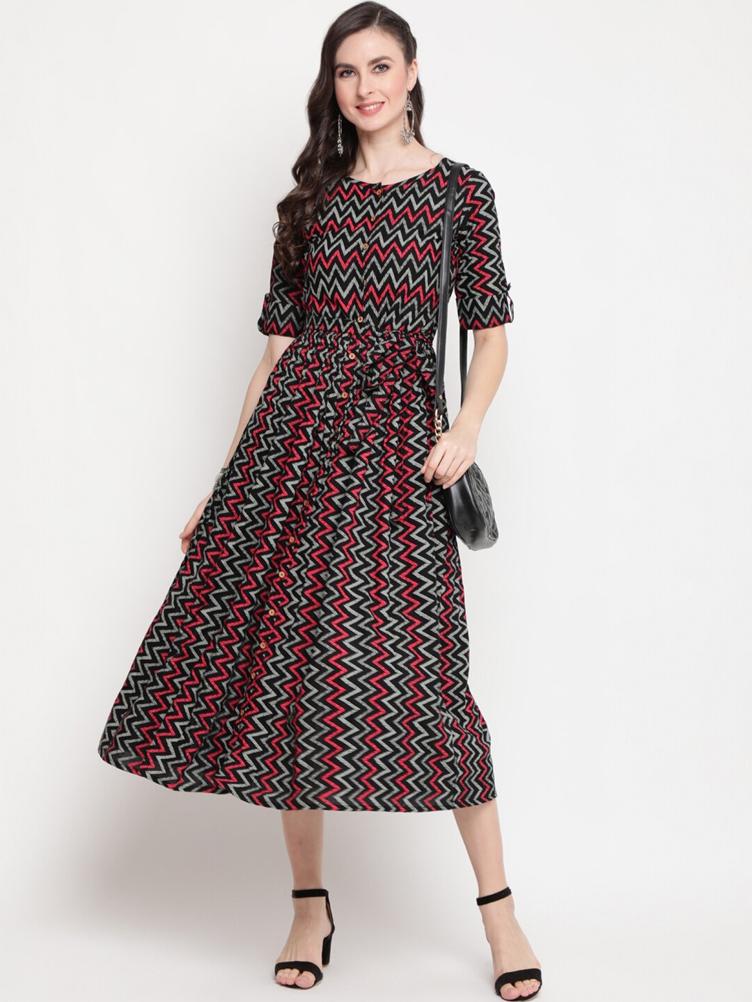 

GULMOHAR JAIPUR Women Geometric Printed Anarkali Kurta, Black