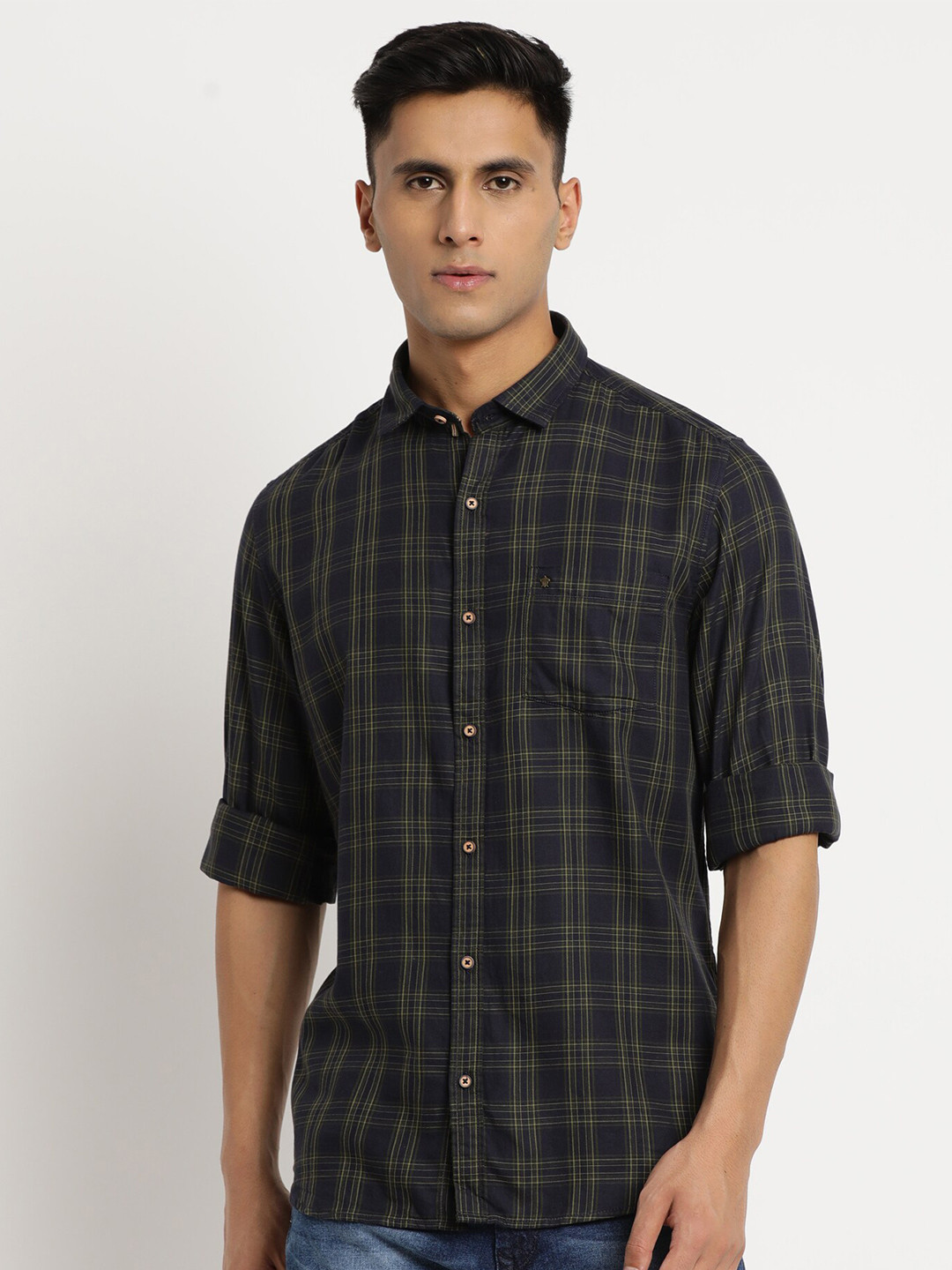 

Turtle Men Navy Tartan Checked Cotton Relaxed Slim Fit Casual Shirt, Navy blue