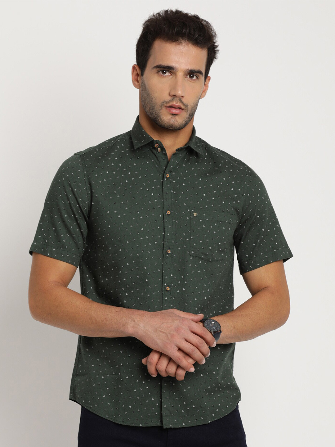 

Turtle Men Relaxed Slim Fit Printed Cotton Casual Shirt, Olive