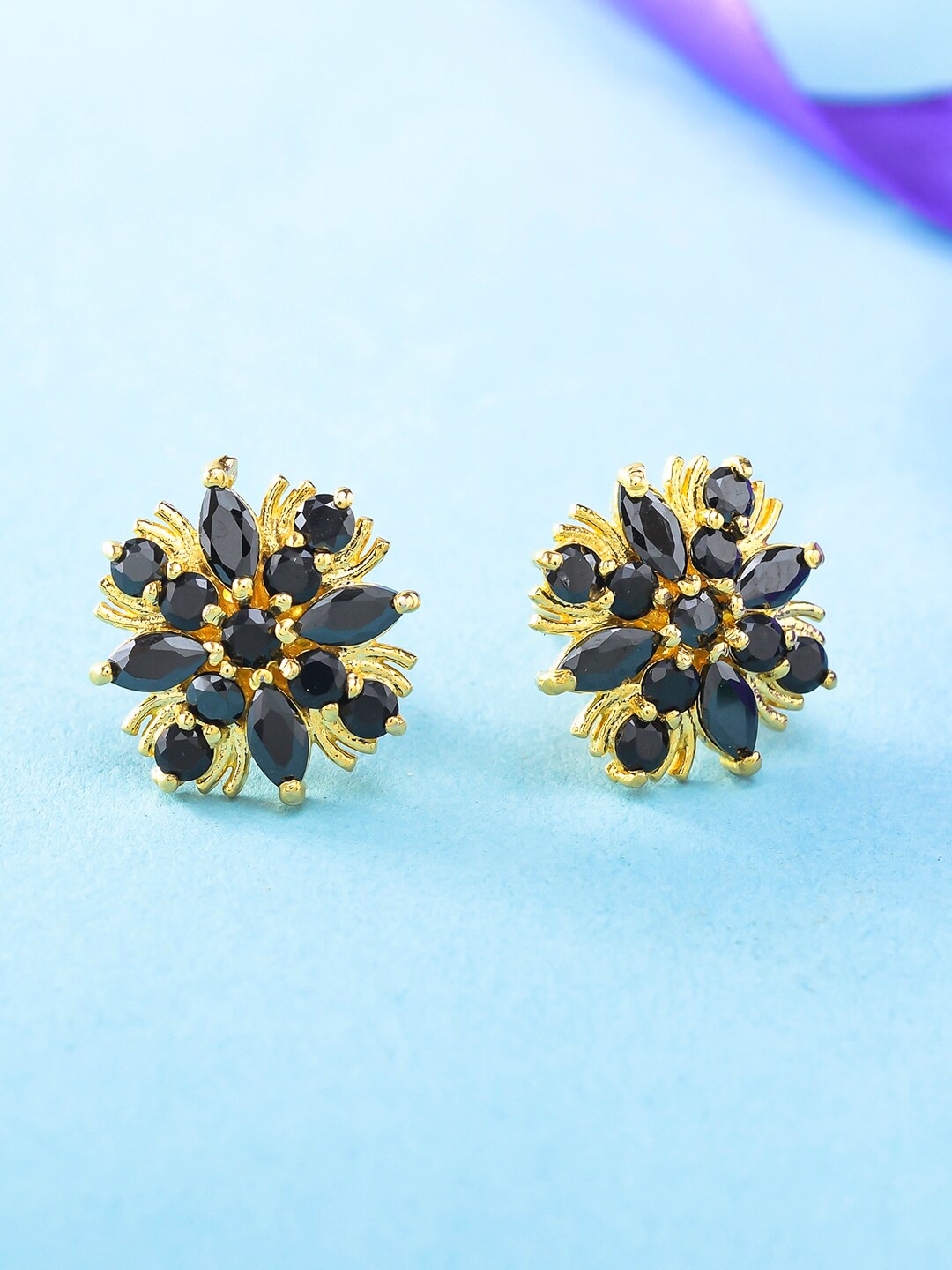 

Voylla Contemporary Studs Earrings, Gold