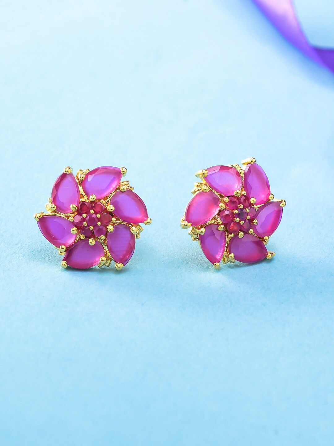 

Voylla Gold-Plated Floral Studs Earrings
