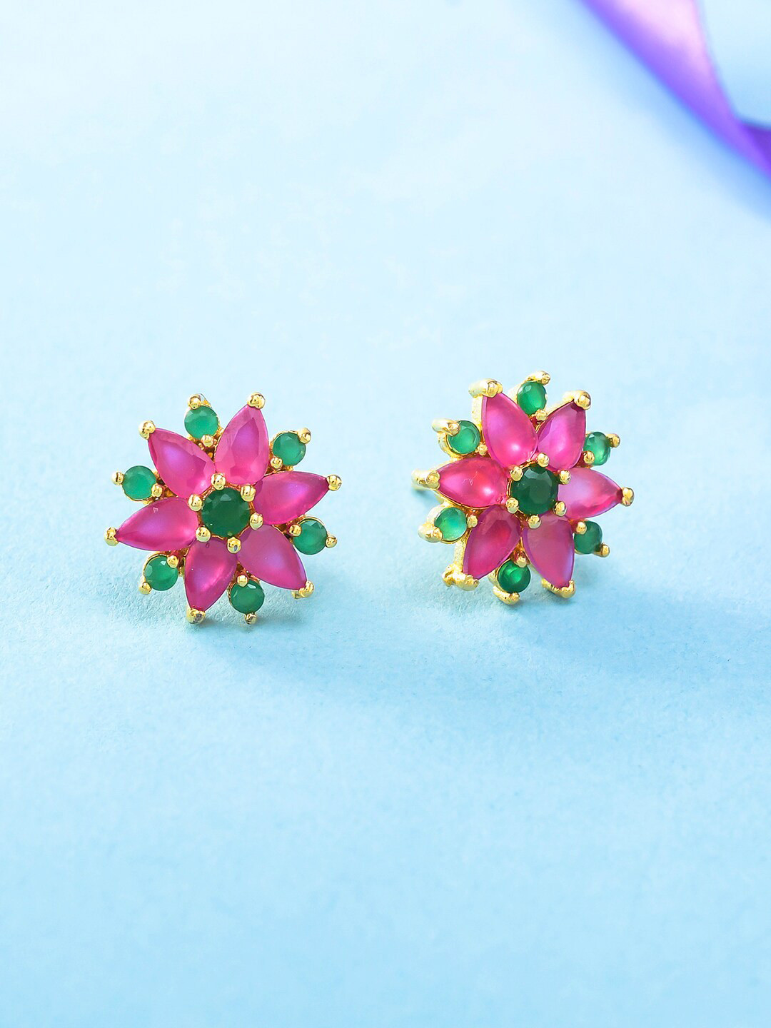

Voylla Gold-Plated Floral Studs Earrings