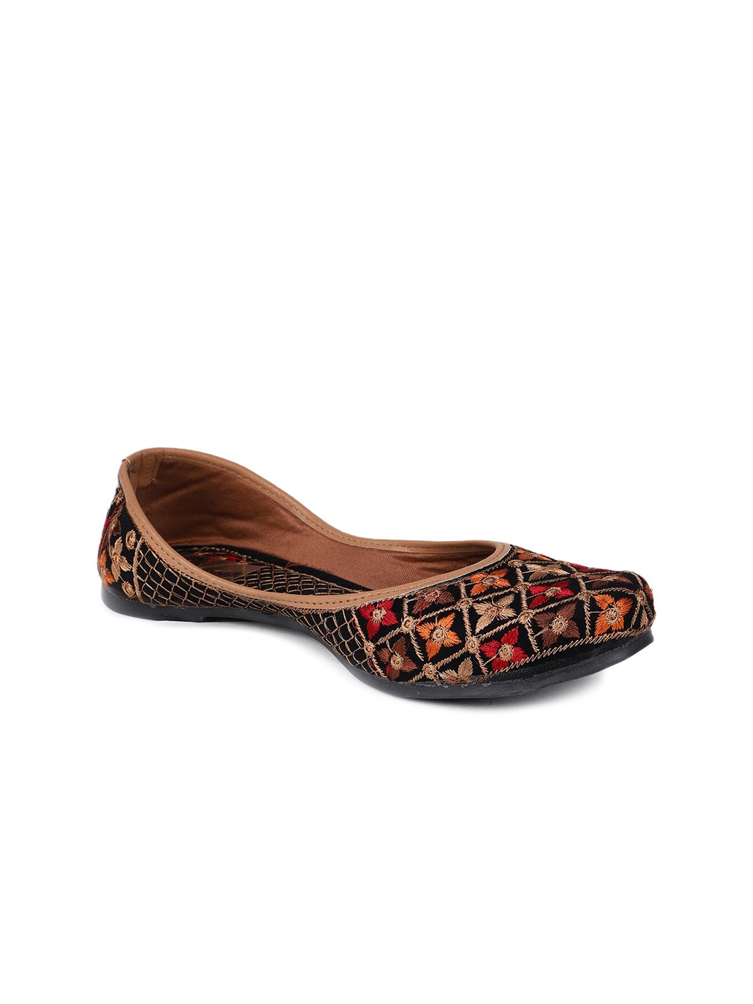 

The Desi Dulhan Women Embroidered Ethnic Mojaris, Black