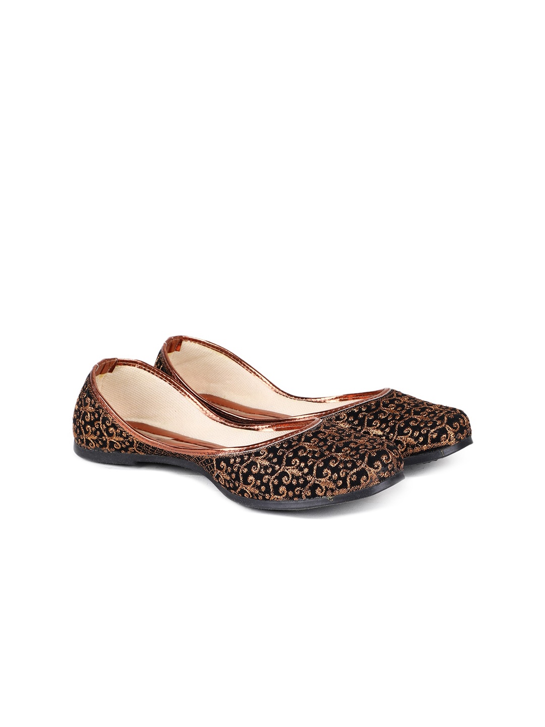 

The Desi Dulhan Women Embellished Ethnic Mojaris, Black