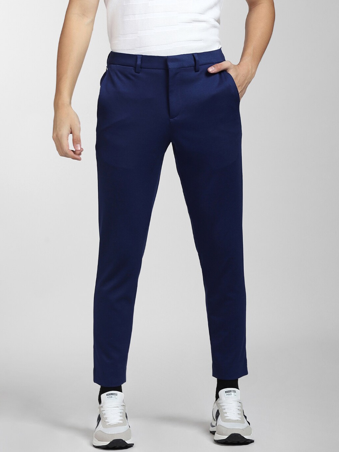 

Jack & Jones Men Blue Low-Rise Chinos Trousers