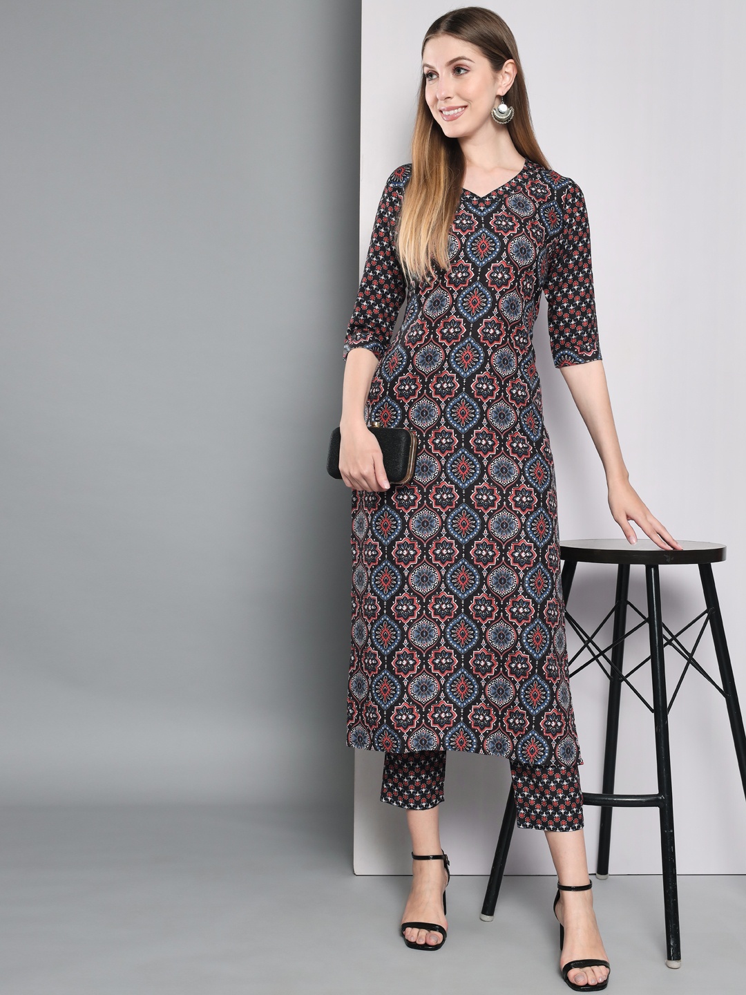 

KALINI Ethnic Motifs Printed Kurta with Trousers, Black