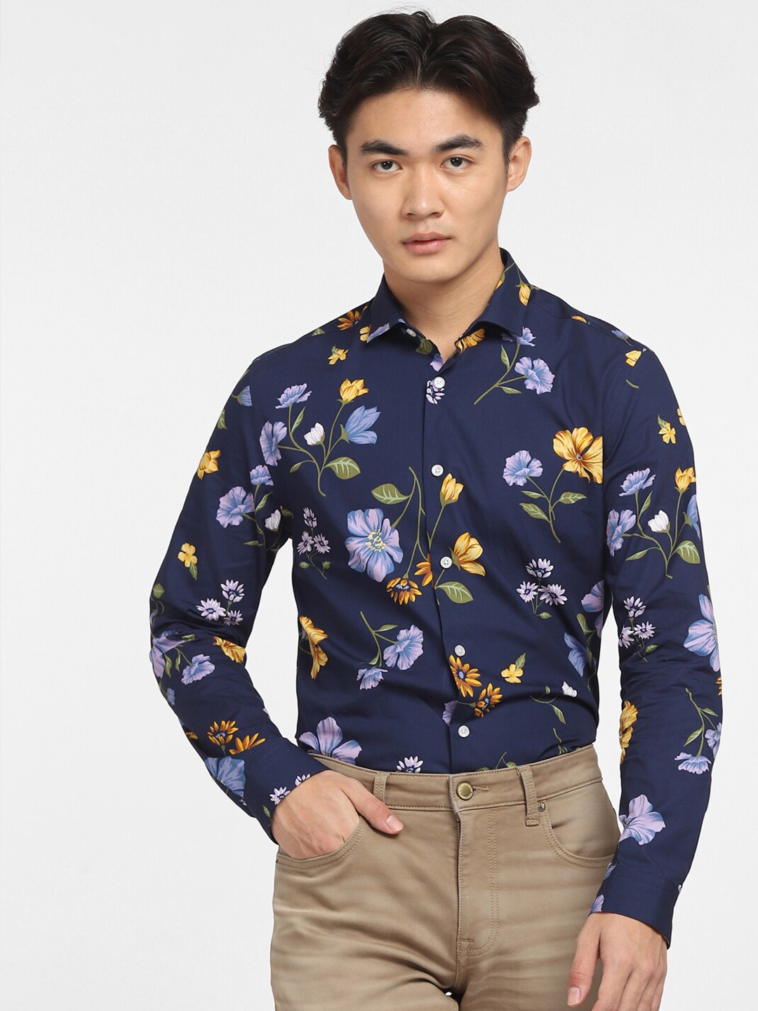 

Jack & Jones Men Floral Printed Casual Shirt, Navy blue