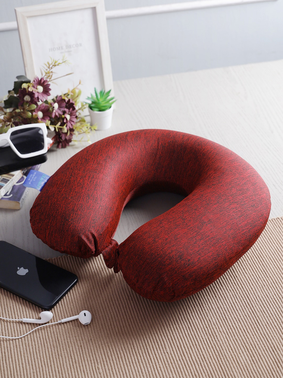 

Emerald Red Solid Memory Foam Travel Neck Pillow