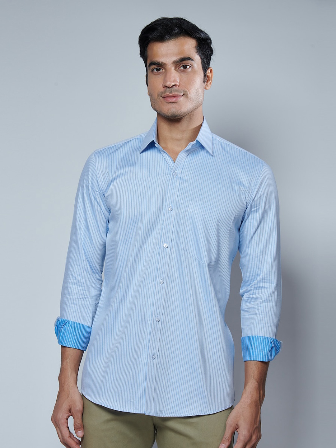 

MARK & ALBERT Men Pinstripes Cotton Classic Slim Fit Casual Shirt, Blue
