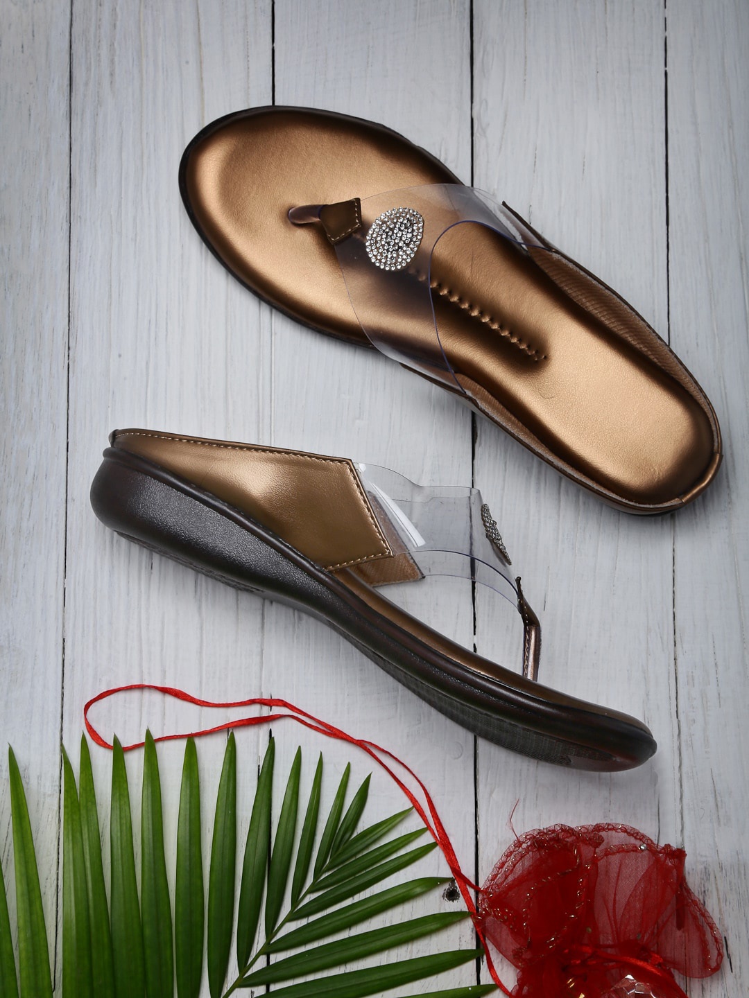 

sneakers villa Women Open Toe Flats, Gold