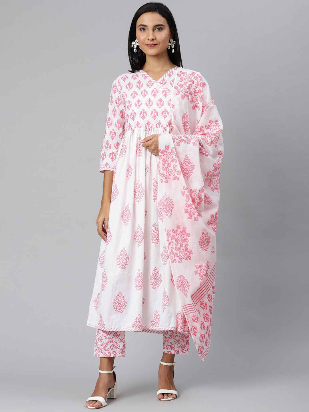 

Ives Ethnic Motifs Printed Angrakha Pure Cotton Kurta with Palazzos & With Dupatta, White