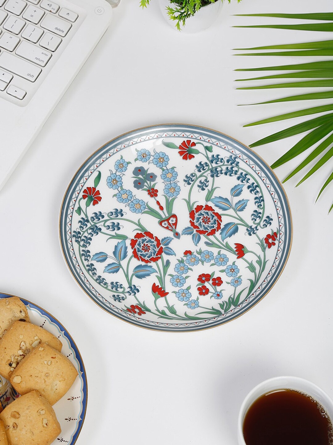 

Fabindia Avasa White & Blue Floral Printed Bone China Glossy Plate