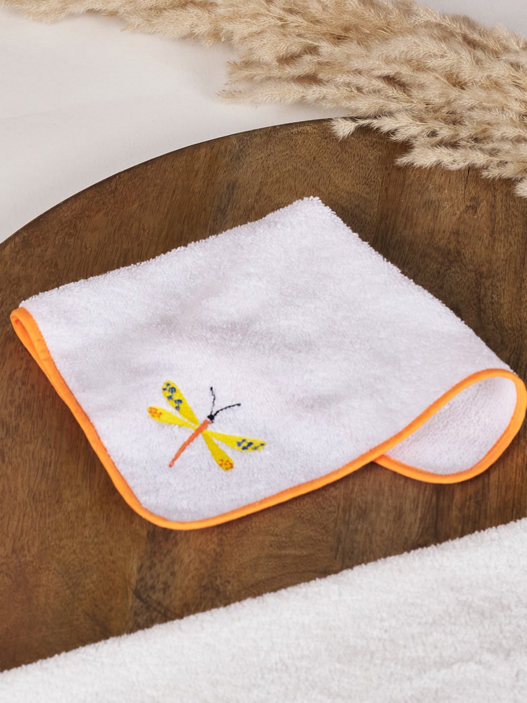 

Fabindia White Fly Embroidered 350 GSM Pure Cotton Face Towel