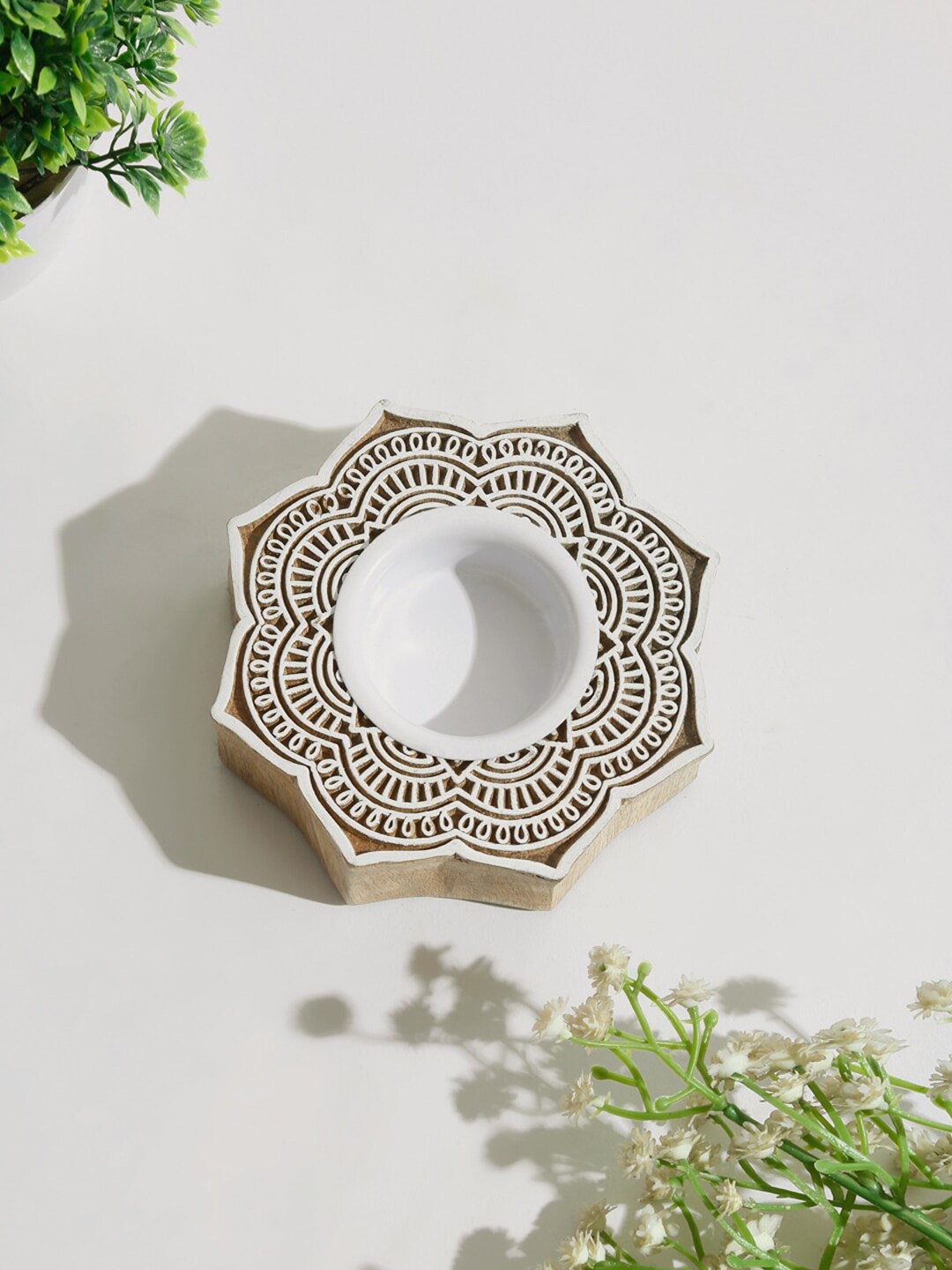 

Fabindia Saanvi White & Brown Bamboo Lotus T-Light Holder