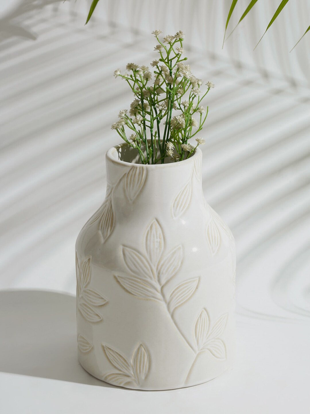 

Fabindia Anwesha White Ceramic Flower Vase