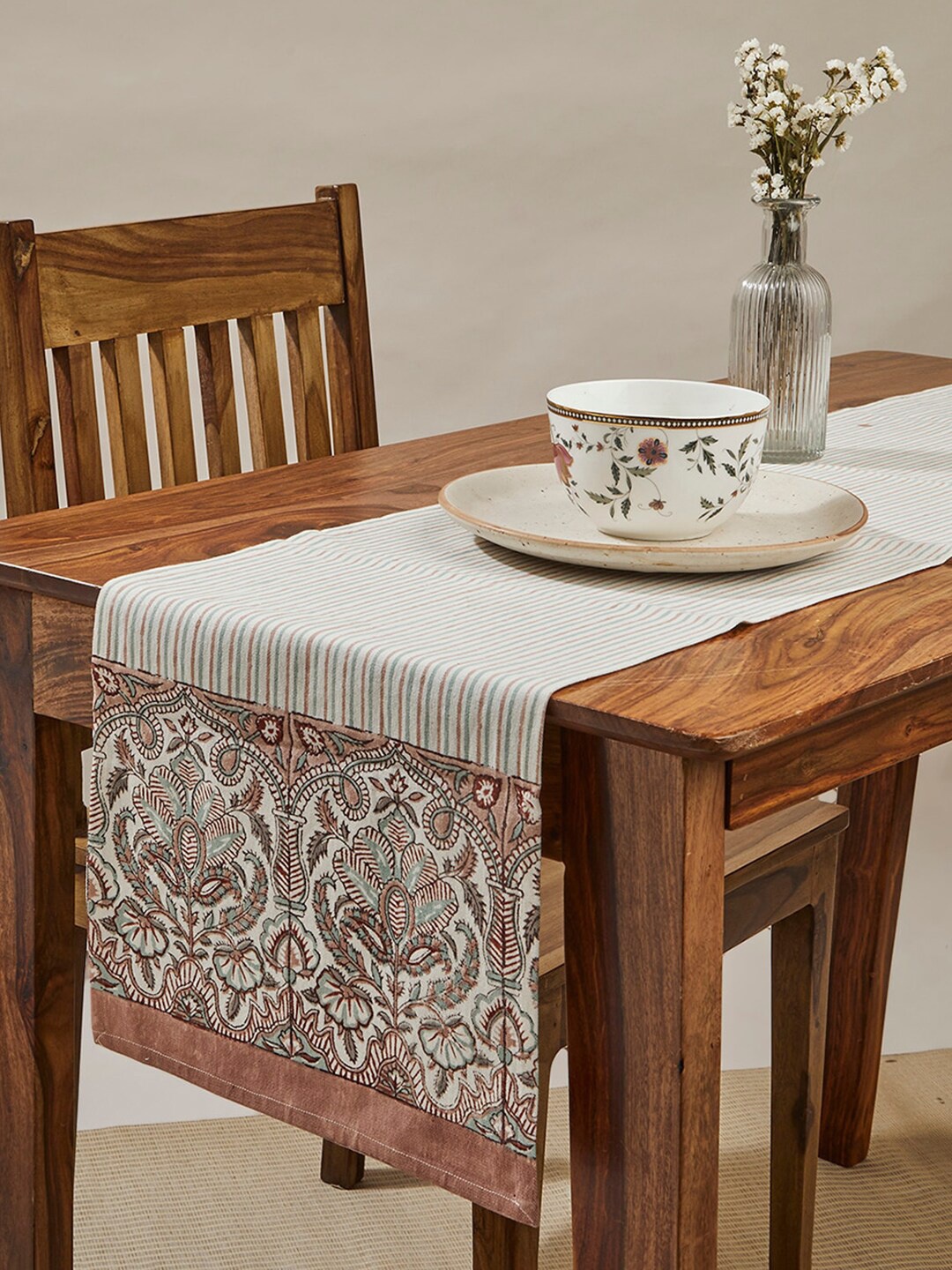 

Fabindia Block Printed Kalpi Pink & Brown Cotton 2-Seater Rectangular Table Cover