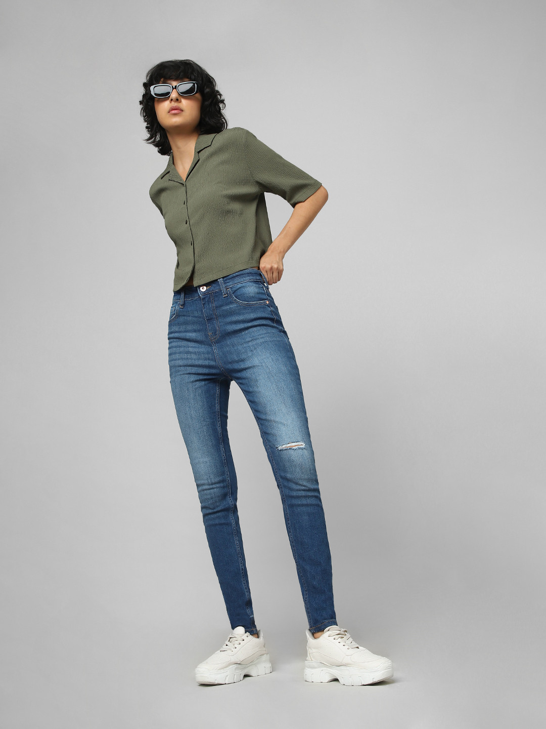 

ONLY Women Skinny Fit High-Rise Slash Knee Light Fade Jeans, Blue