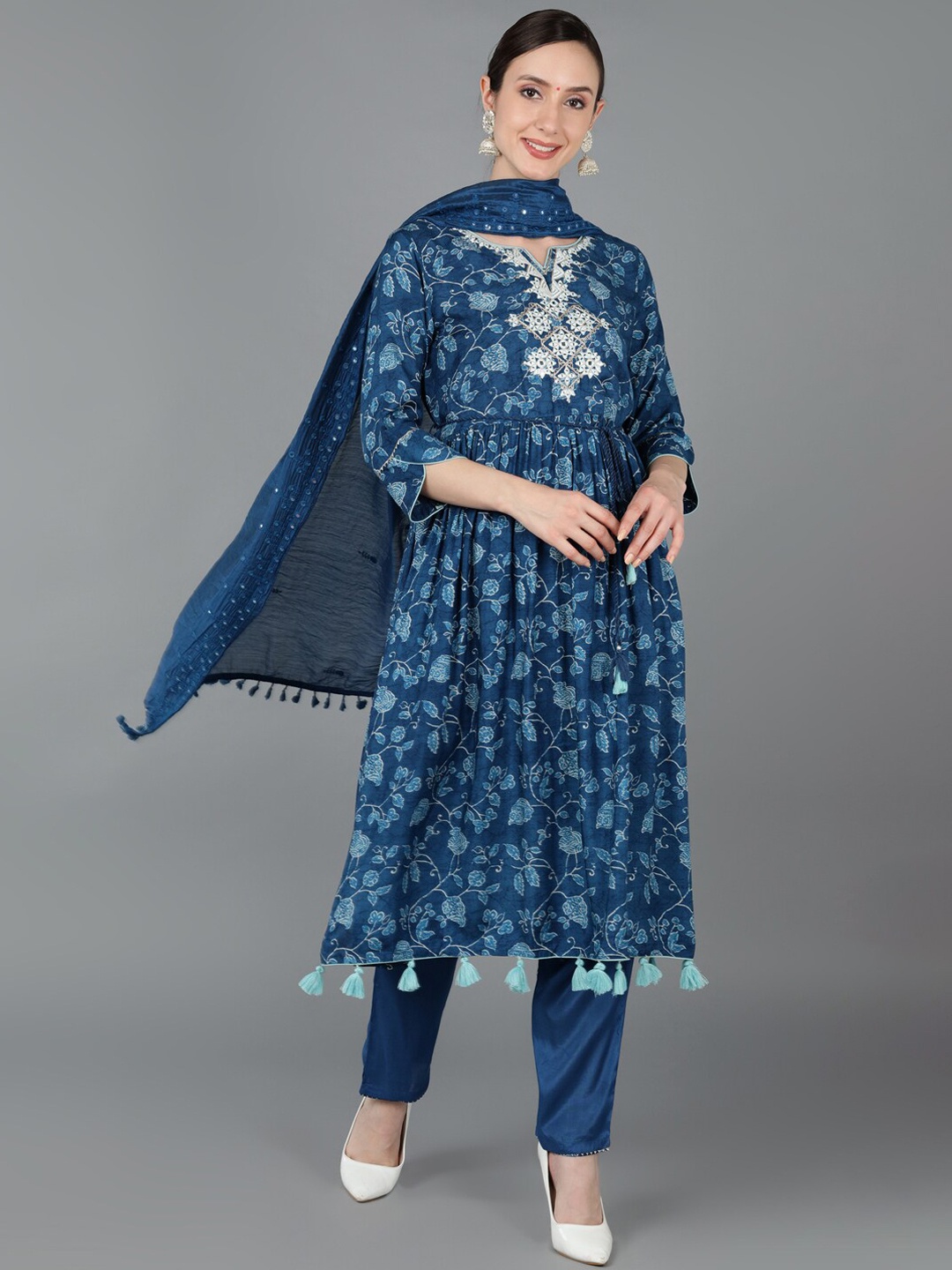 

AHIKA Women Floral Printed Notched Neck Chanderi Silk Kurta with Trousers & Dupatta, Blue