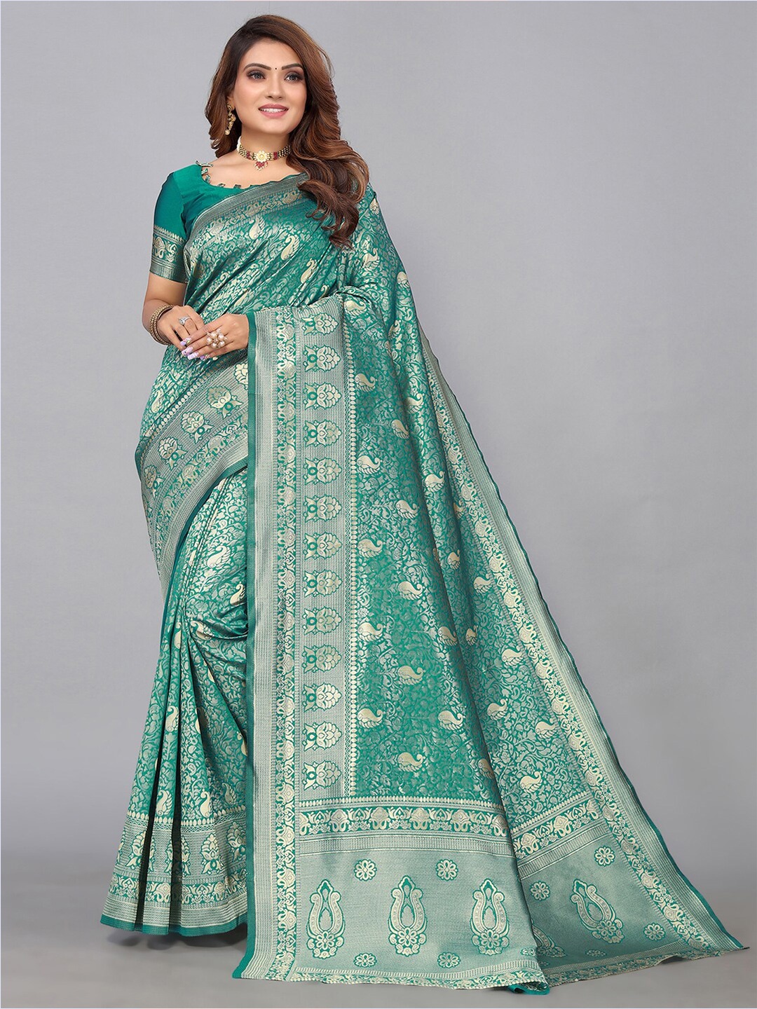 

SIRIL Paisley Zari Banarasi Saree, Green