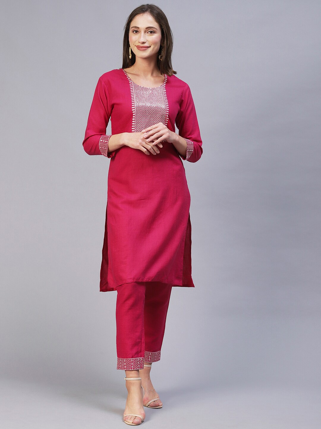 

POONAM DESIGNER Women Yoke Design Sequinned Pure Cotton Kurta with Trousers, Pink