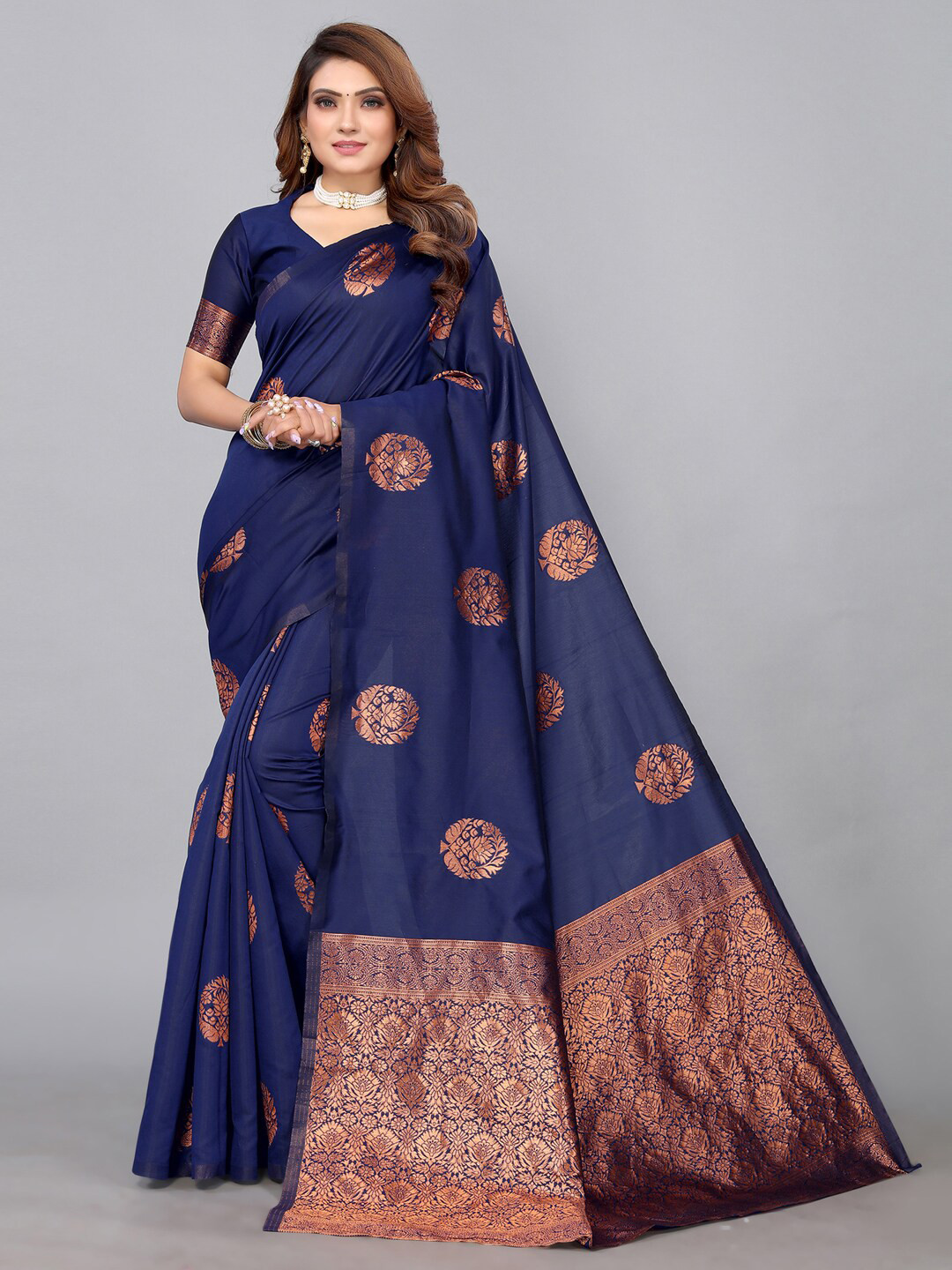 

Mitera Ethnic Motifs Zari Banarasi Saree, Navy blue