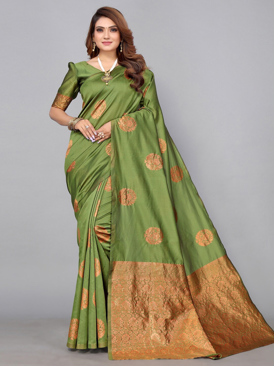

Mitera Ethnic Motifs Zari Banarasi Saree, Green