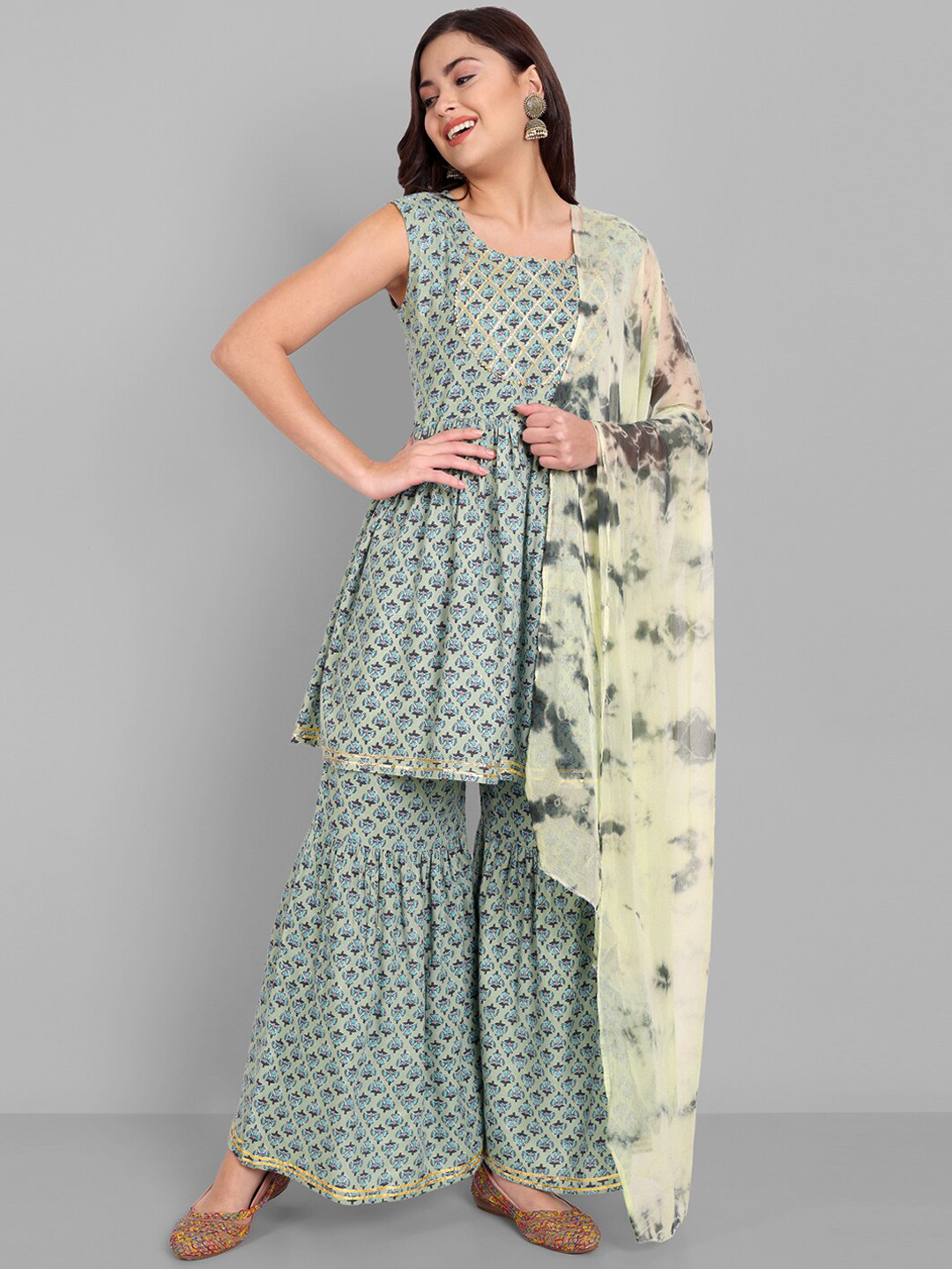 

SINGNI Women Ethnic Motifs Printed Gotta Patti Kurta with Sharara & With Dupatta, Grey