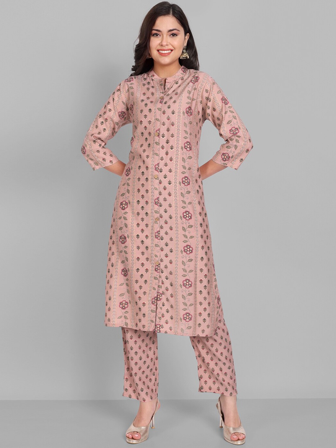 

SINGNI Women Beige Ethnic Motifs Printed Pure Silk Kurta with Trousers