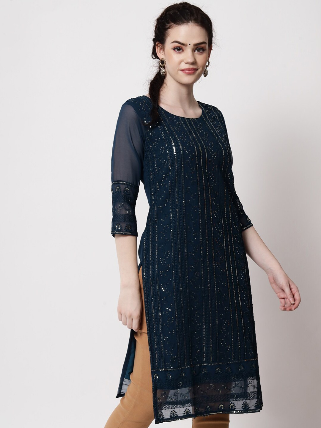 

VAIRAGEE Geometric Embroidered Sequins Georgette Kurta, Teal