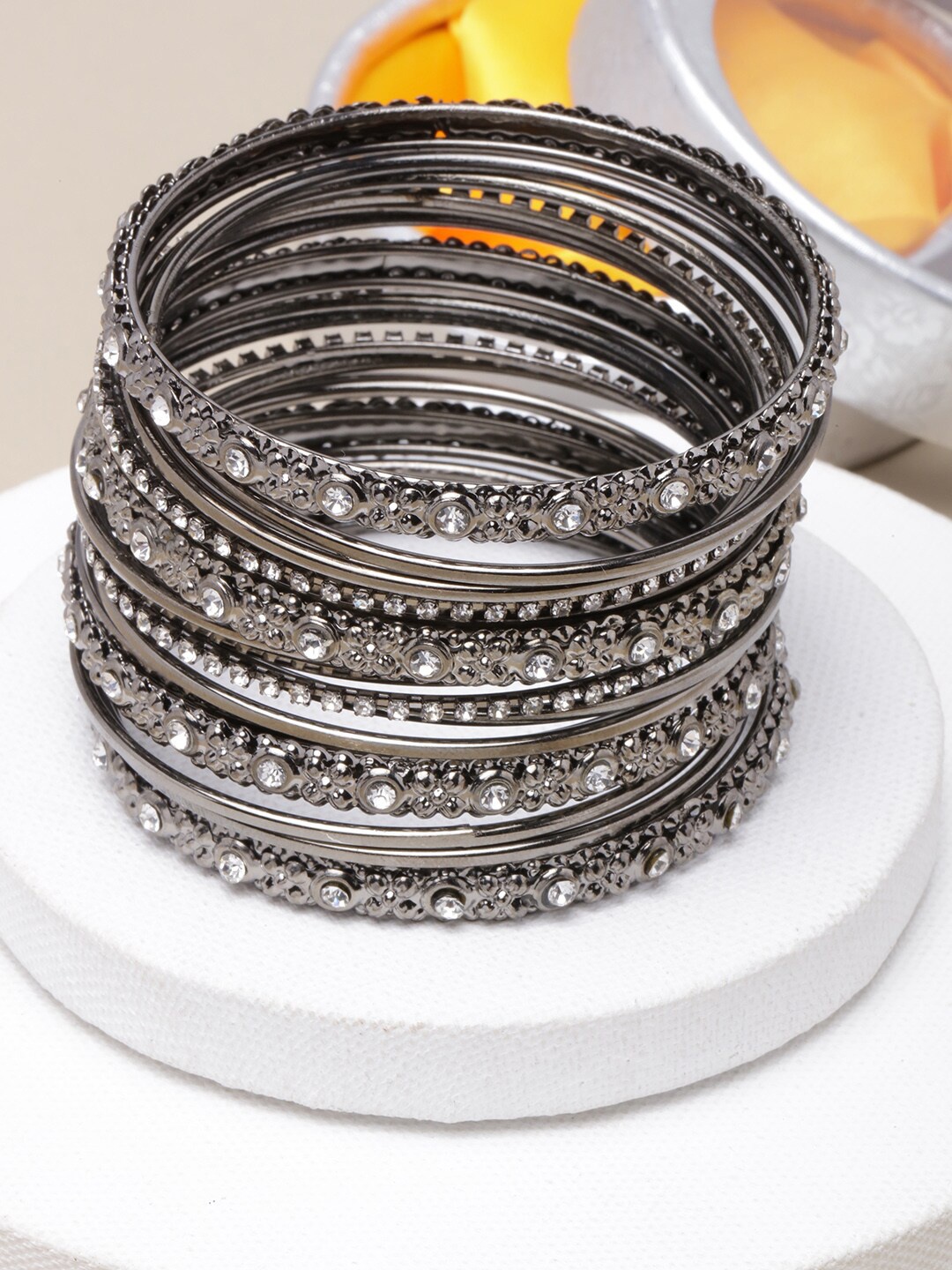 

DIVA WALK Brass Silver-Plated Bangles