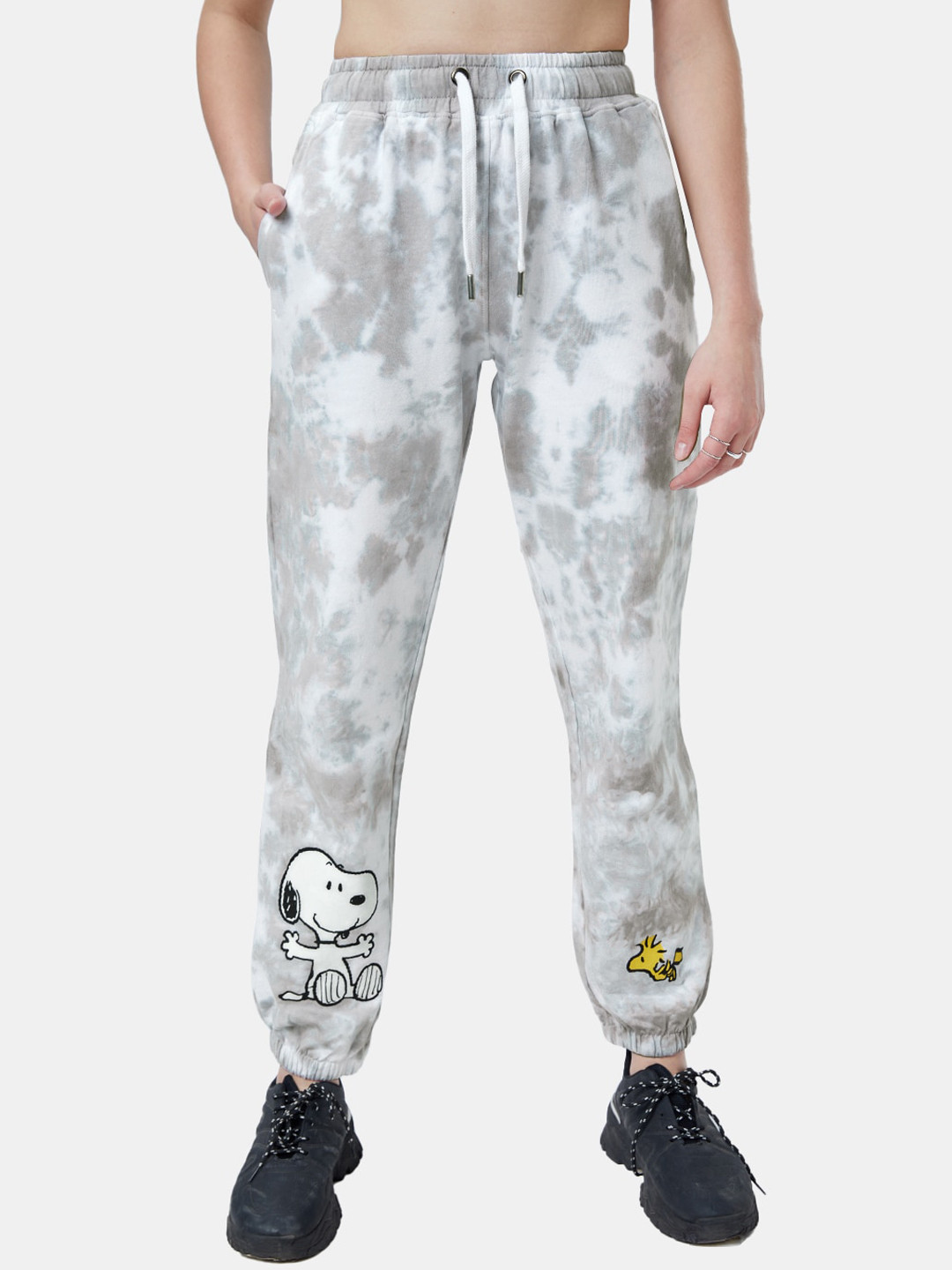 

The Souled Store Women Dyed Snoopy & Woodstock Printed Joggers, Grey