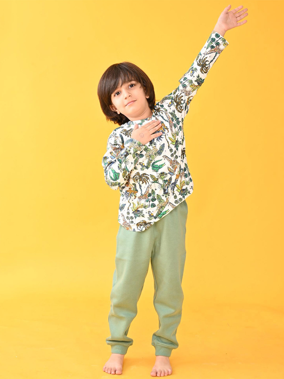 

Anthrilo Boys Printed T-shirt with Trousers, Off white