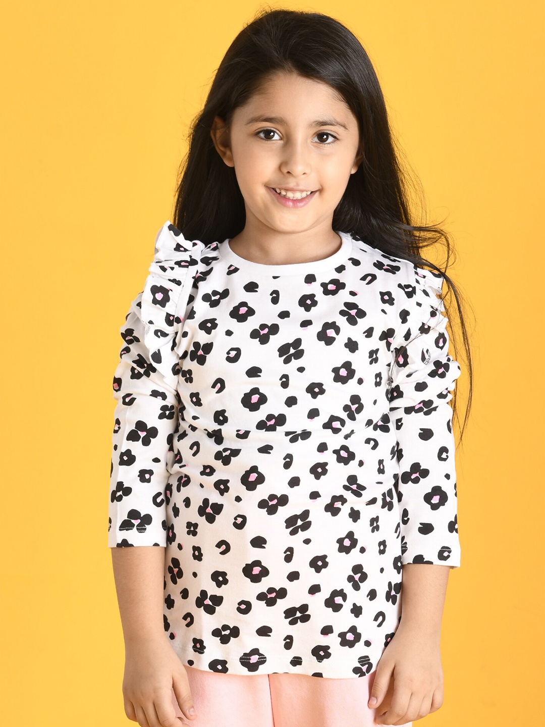 

Anthrilo Girls Printed T-shirt with Trousers, Off white