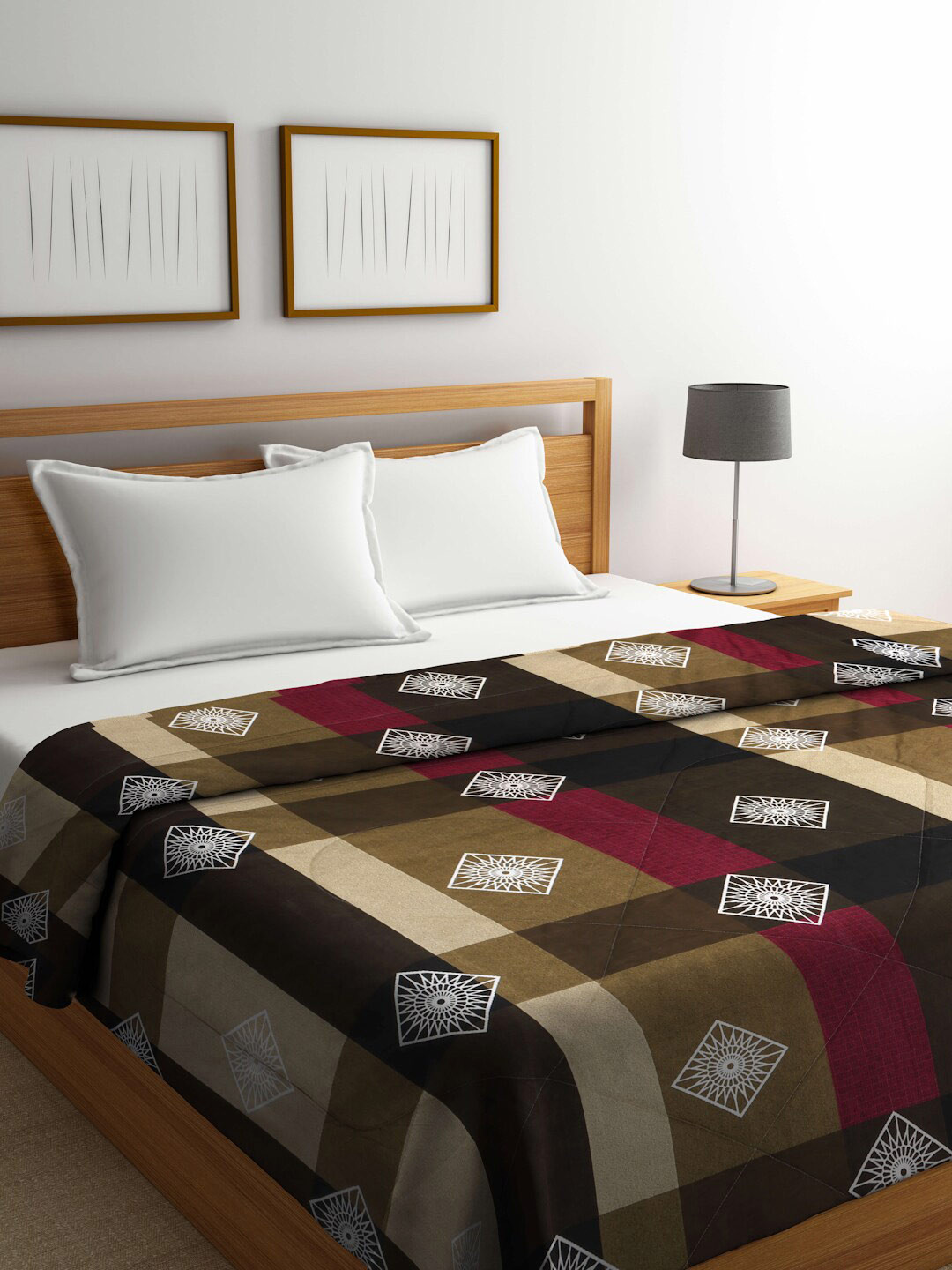 

Arrabi Green & Purple Geometric Mild Winter 450 GSM Double Bed Comforter