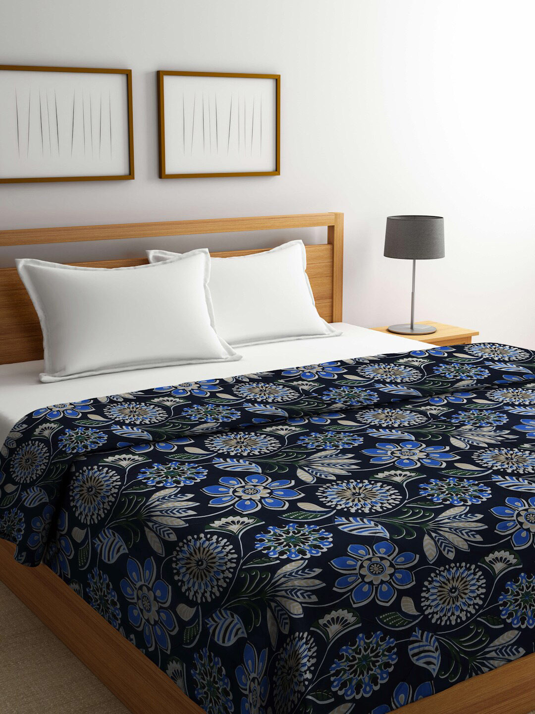 

Arrabi Blue & White Floral Mild Winter 450 GSM Double Bed Comforter
