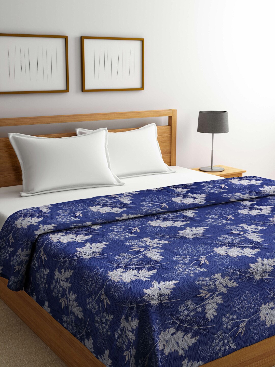 

Arrabi Blue & Grey Floral Mild Winter 450 GSM Double Bed Comforter