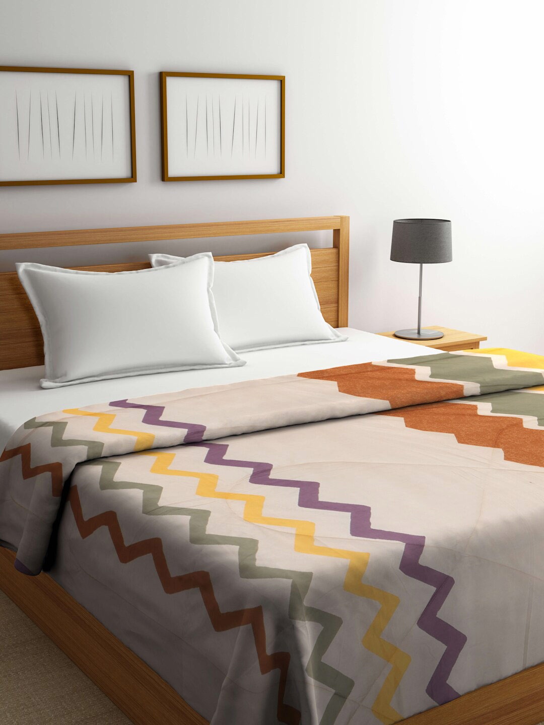 

Arrabi Beige & Brown Geometric Mild Winter 450 GSM Double Bed Comforter