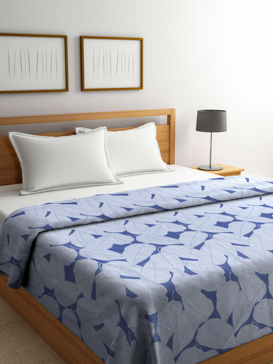 

Arrabi Blue & Grey Floral Mild Winter 450 GSM Double Bed Comforter