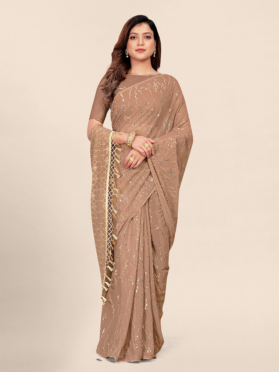 

Granthva Fab Embellished Sequinned Pure Georgette Saree, Beige