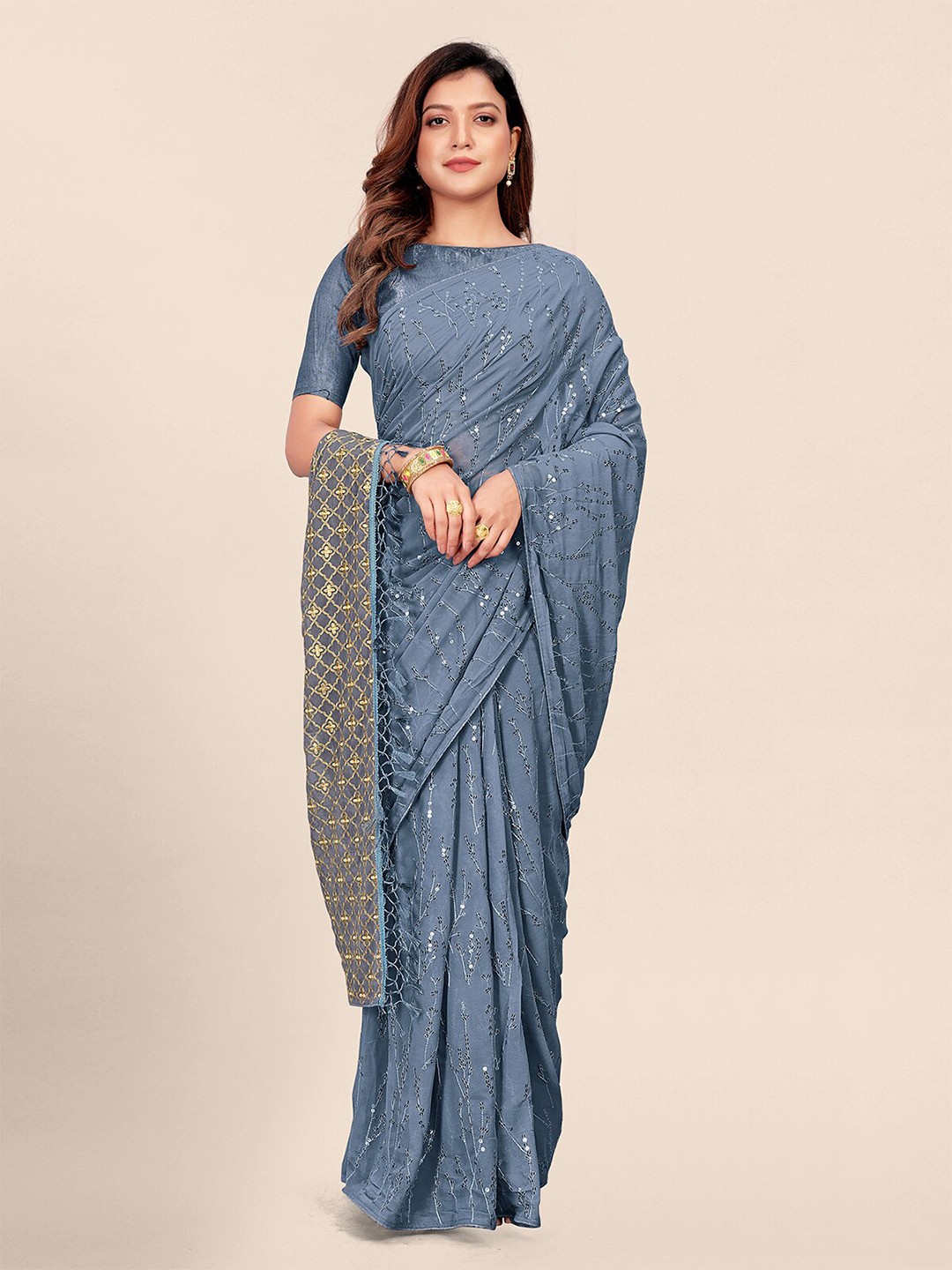 

Granthva Fab Embellished Sequinned Pure Georgette Saree, Grey