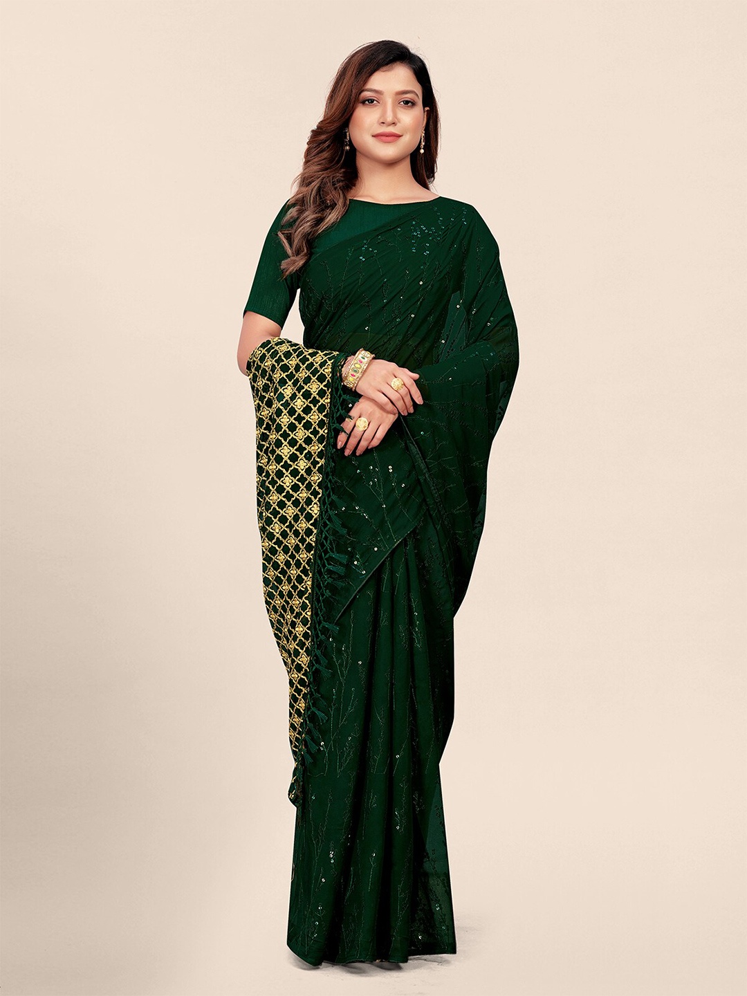 

Granthva Fab Embellished Sequinned Pure Georgette Saree, Green