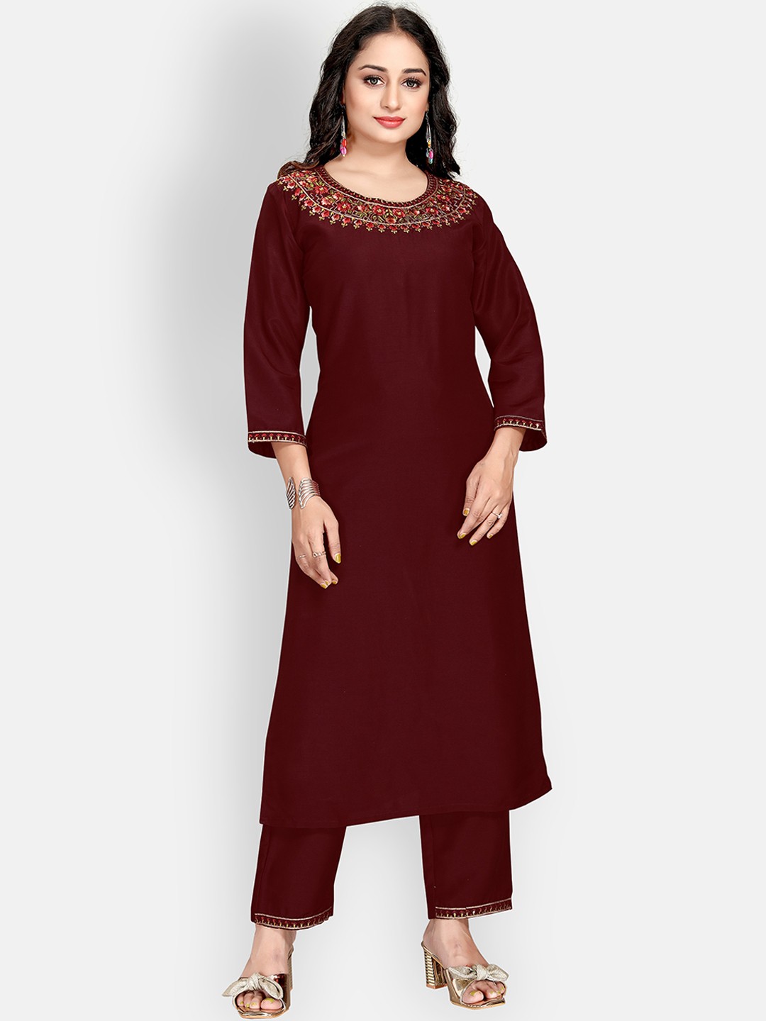 

Mclothings Women Embroidered Thread Work Kurta with Trousers, Maroon