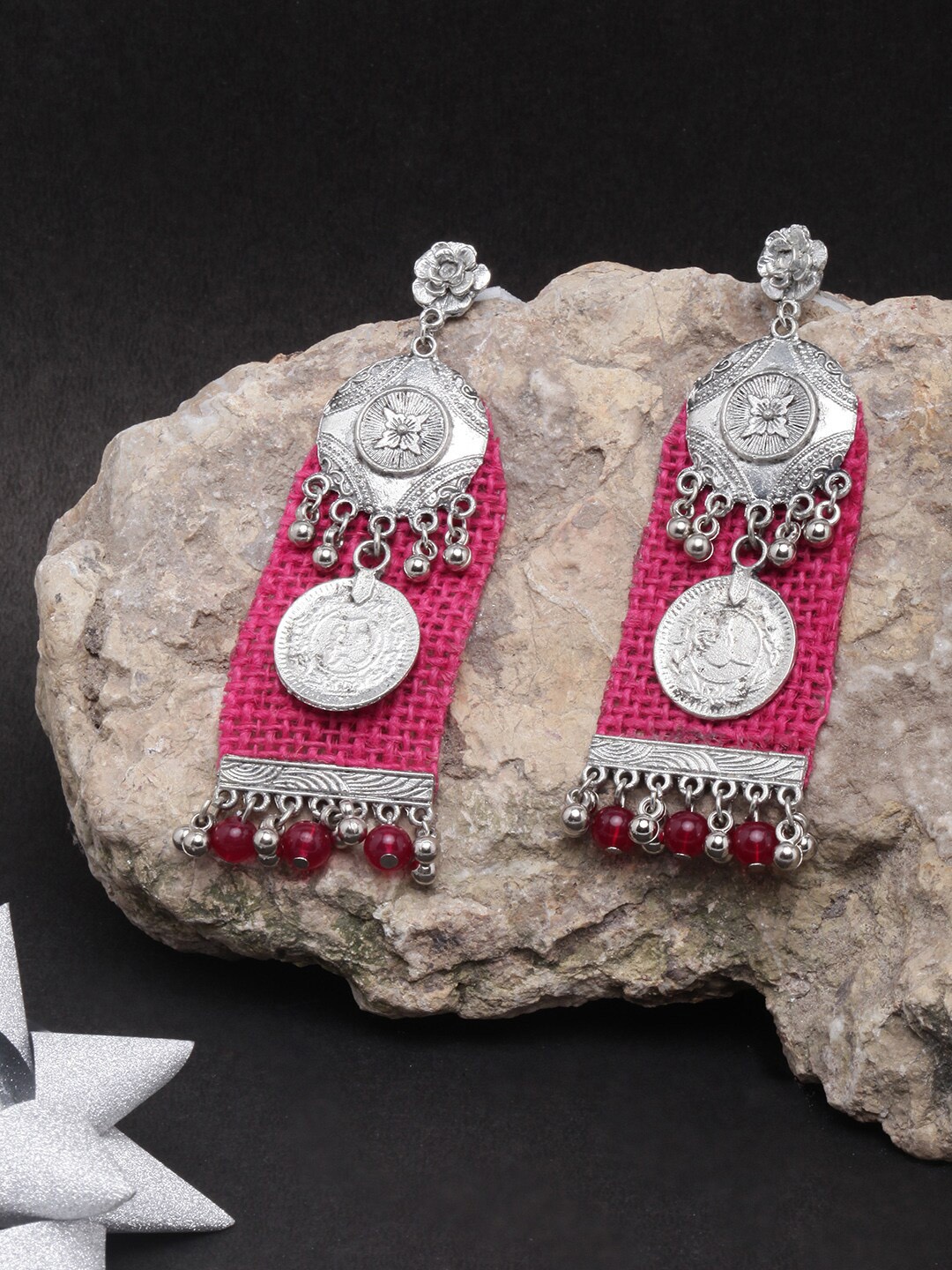 

DIVA WALK Silver Plated Contemporary Drop Earrings