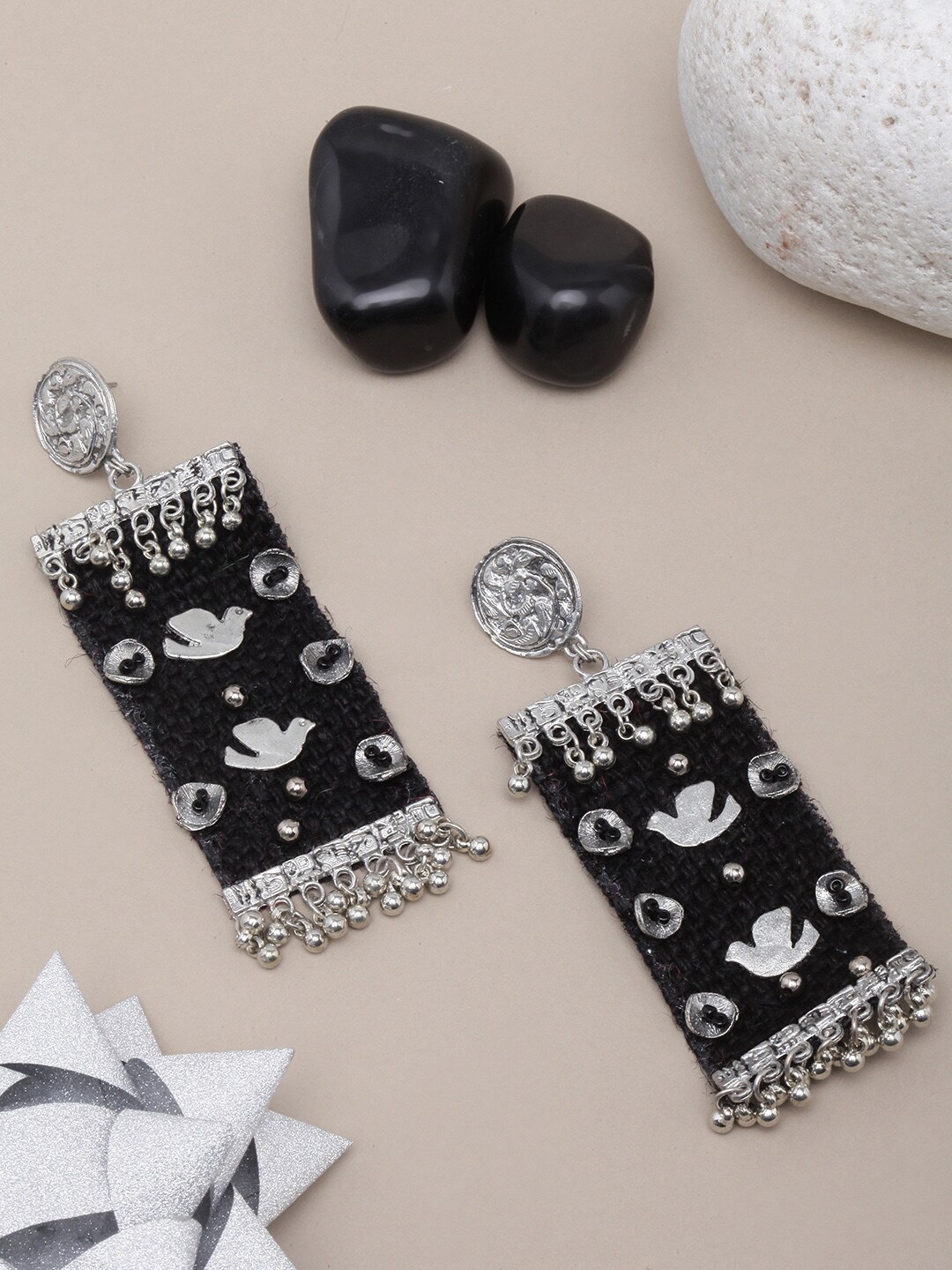 

DIVA WALK Silver Plated Contemporary Drop Earrings