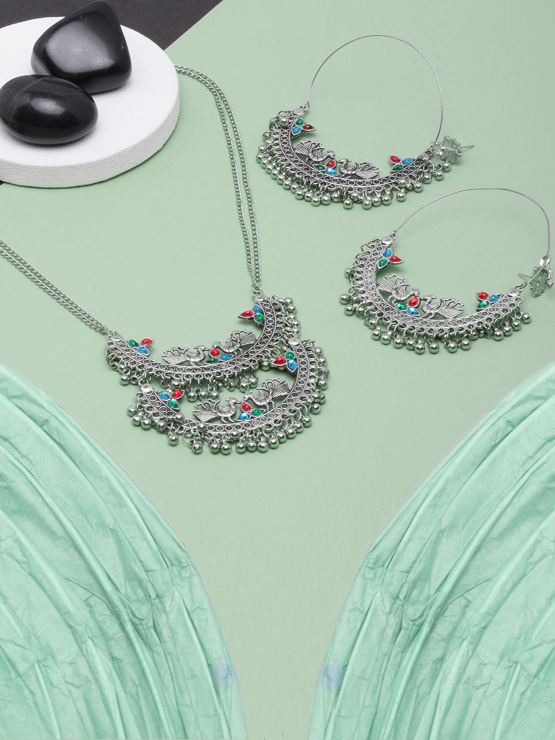 

DIVA WALK Silver-Plated Stone-Studded Beaded Jewellery Set