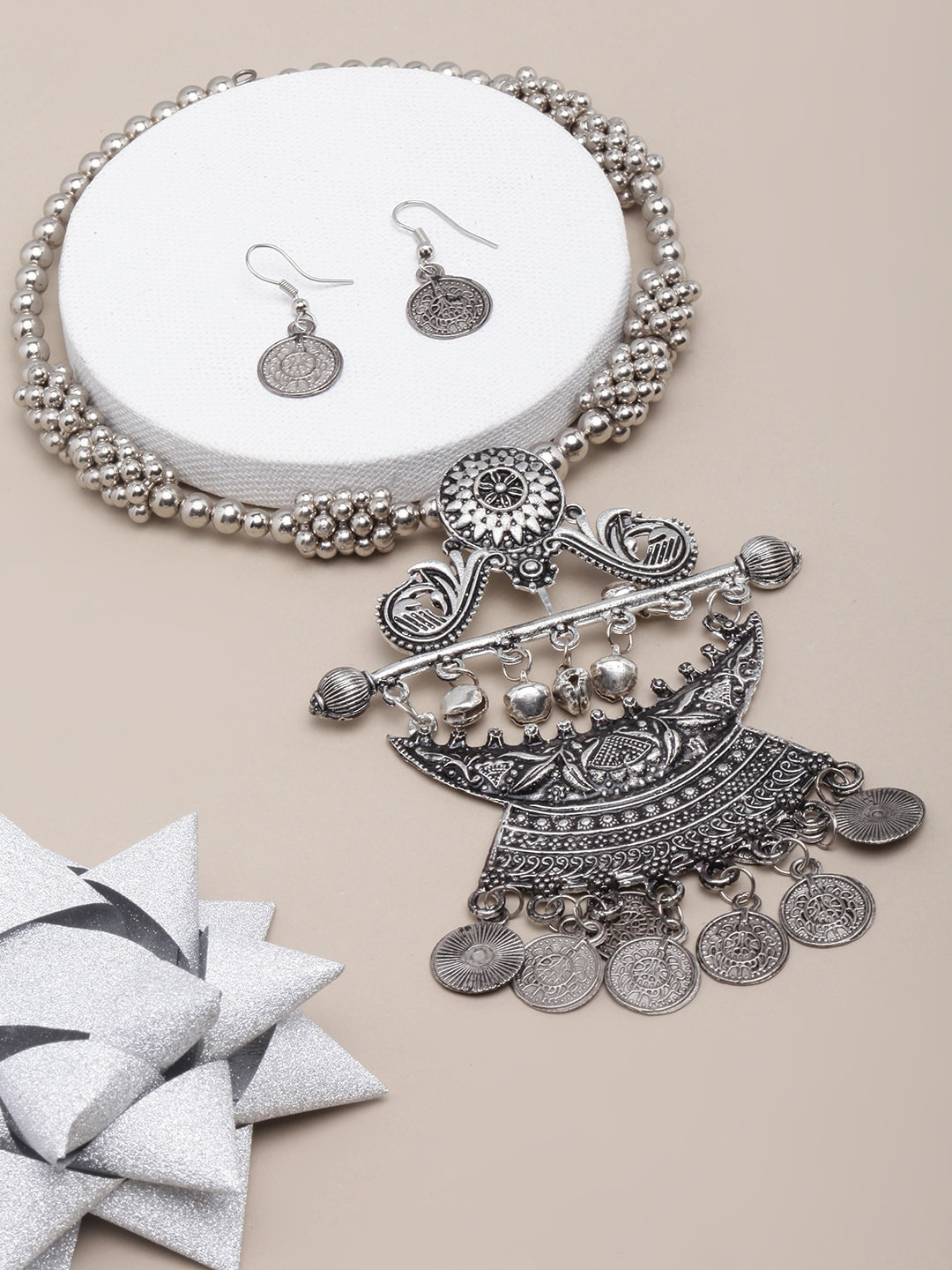 

DIVA WALK Silver-Plated Beaded Jewellery Set